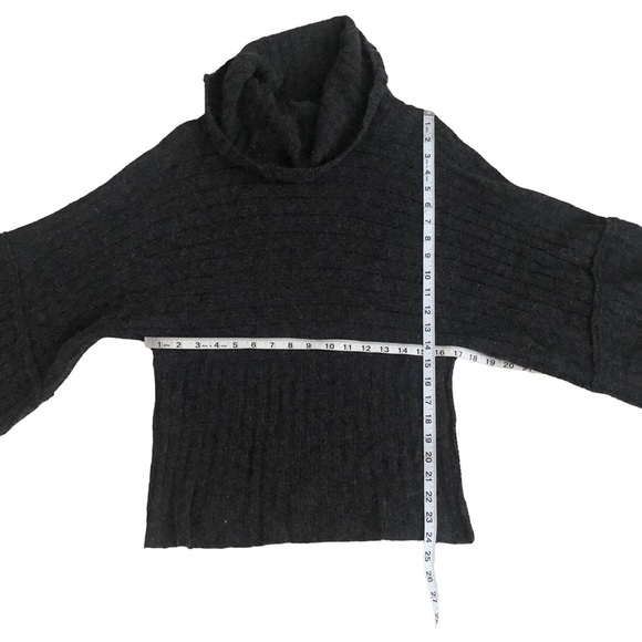 Calvin Klein Charcoal Gray Wide Sleeve Cowl Neck Angora Wool Sweater Size L - Picture 11 of 12